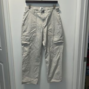 Hollister - Beige cargo utility pants ultra high rise in large